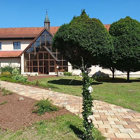 Holensky Dvur Hotel Ratiboř Kültér fotó
