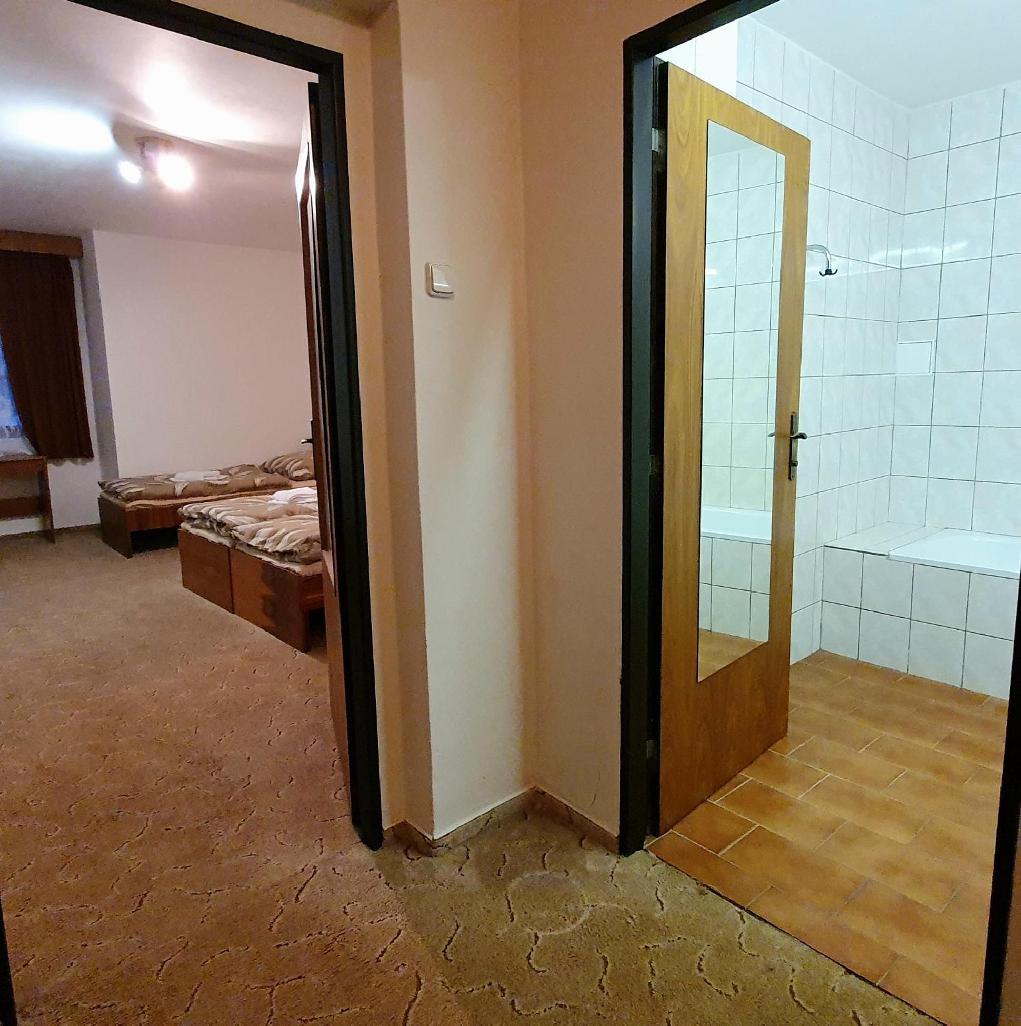 Holensky Dvur Hotel Ratiboř Szoba fotó
